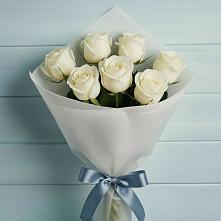 Букет 7 Белых роз Эдлесс Лав в Лесной Поляне