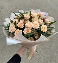 Букет Кремовые розы Латте в Лесной Поляне