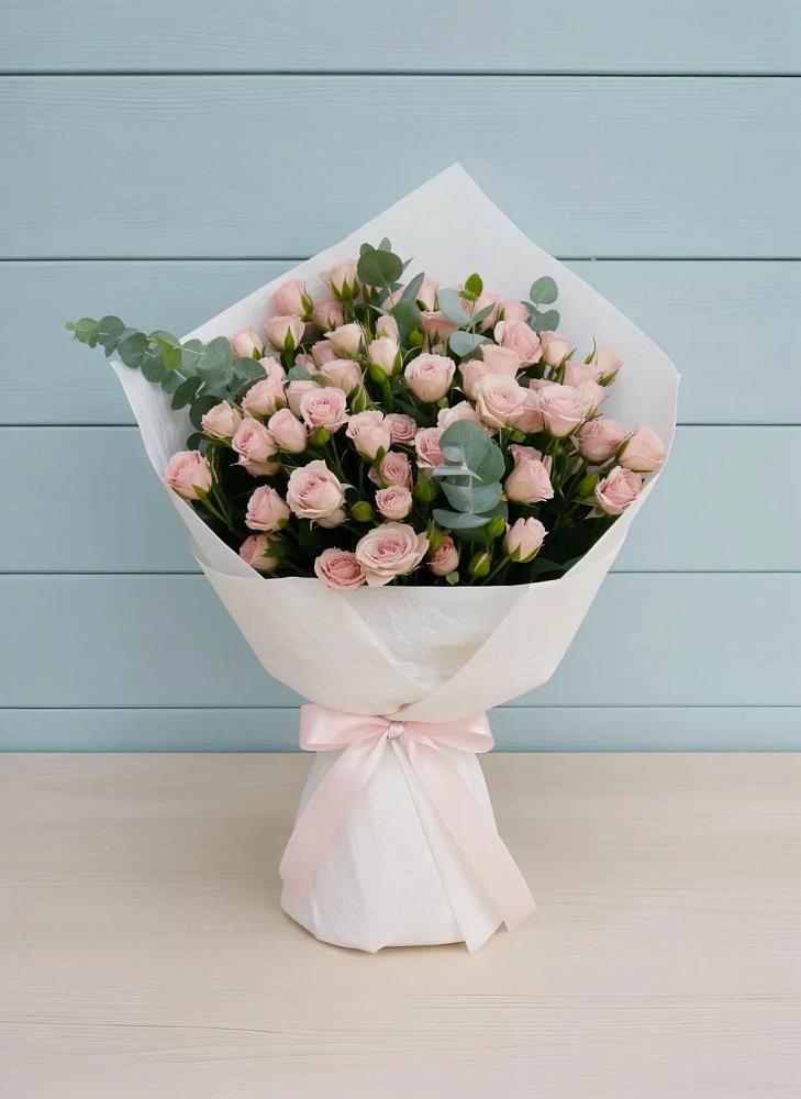 Букет цветов из: Розы в Лесной Поляне